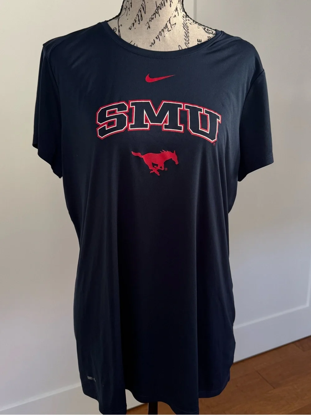 Women’s Nike Navy SMU Short-Sleeve Athletic Tee with Red Accents